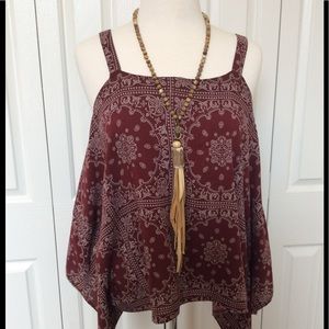 Hippie Handkerchief Top Cold Shoulder Maroon color